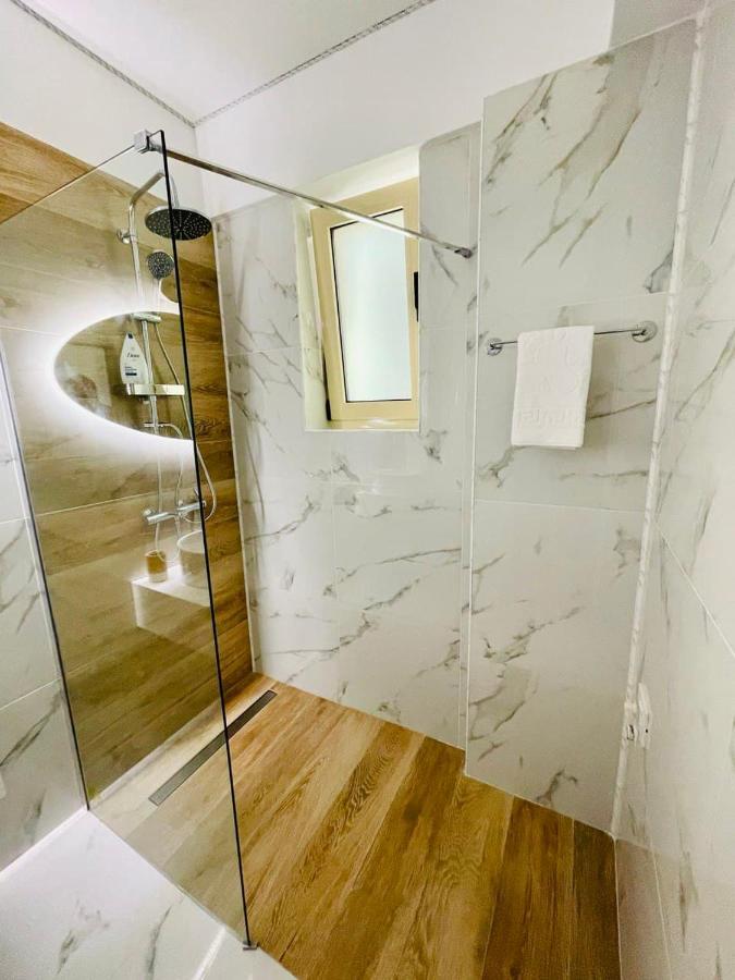 Luxury Studio - Maison 103 - Stefan Building Complex Apartment Navodari Luaran gambar